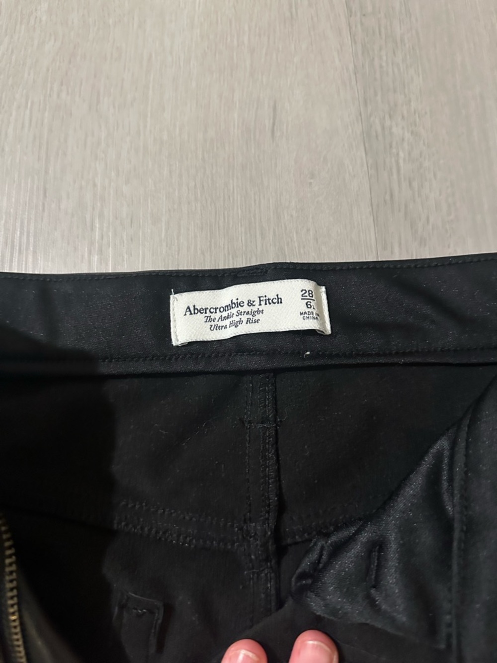Abercrombie & Fitch Black High-Rise Pants